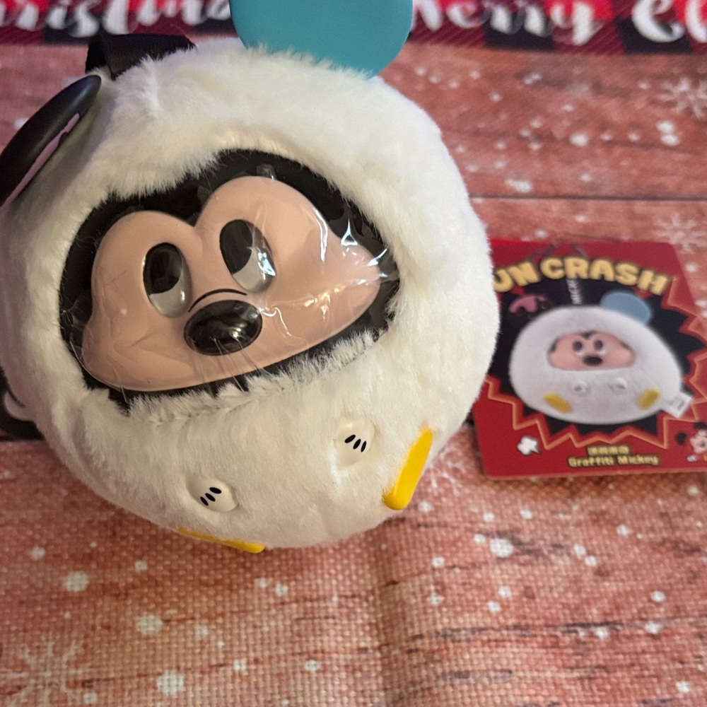 Fun Crash Mickey key chain